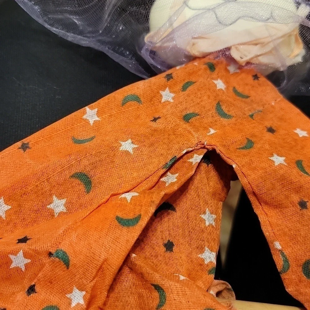 Halloween Decor Witch that hangs, 3 Happy Halloween buckets, Tray with spiders